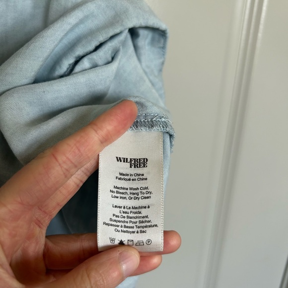 Wilfred Blue Chambray Sleeveless Camisole - Picture 3 of 4